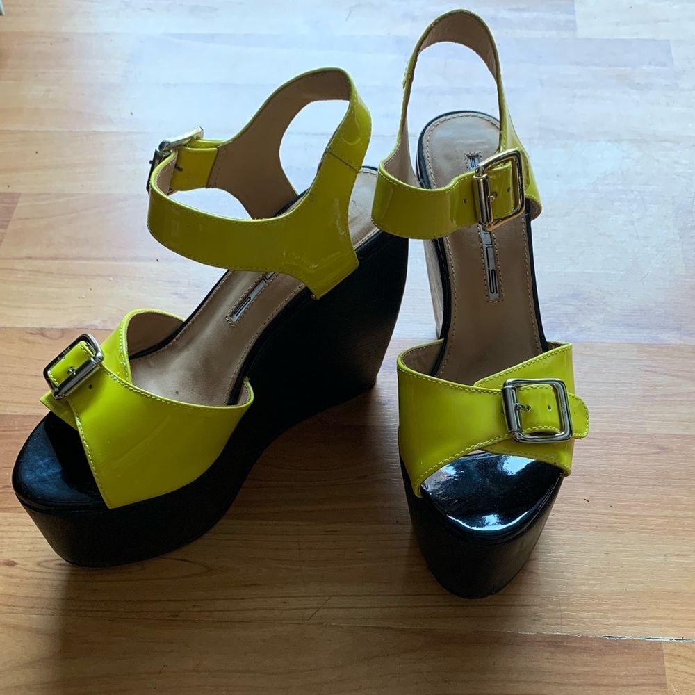 Solestruck Studio Japan platform shoe Size 6